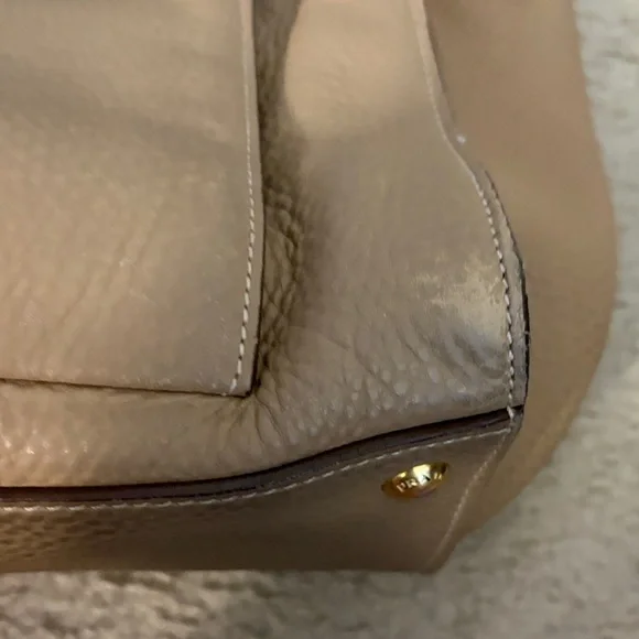 Vintage Prada Taupe Pebbled Leather Tote with Gold Hardware- open to offers - Picture 3 of 6